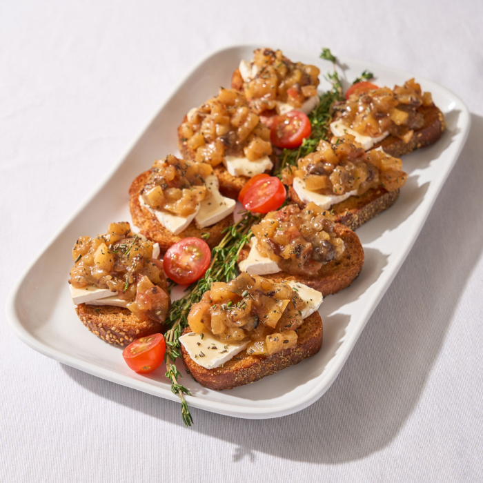 Caramelized Onion and Bacon Jam Crostini