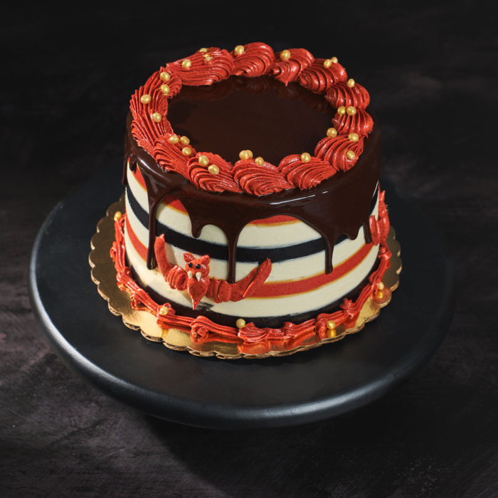 Halloween Black & White Cake
